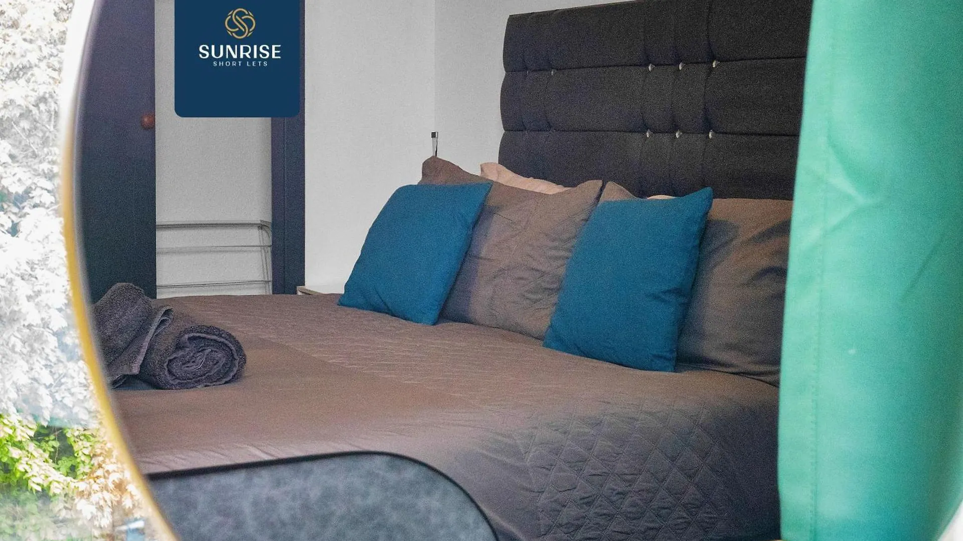 The Dens, 3 Rooms, 4 Beds, 2 Bathrooms, Fully Equipped, Wifi, Free Street Parking, 3Rd Floor Apartment Dundee