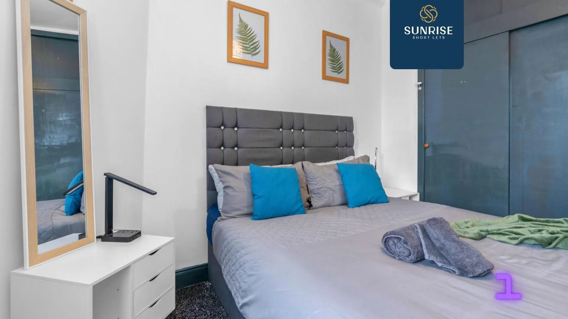 The Dens, 3 Rooms, 4 Beds, 2 Bathrooms, Fully Equipped, Wifi, Free Street Parking, 3Rd Floor Apartment Dundee